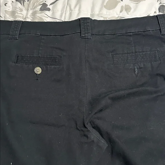 Magellan Outdoors Black Capris - Picture 4 of 4